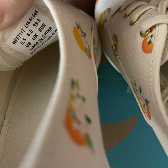NIB Kate Spade Orange Blossom Keds Women’s size 8.5 RARE NO LONGER MADE VINTAGE - Picture 6 of 6